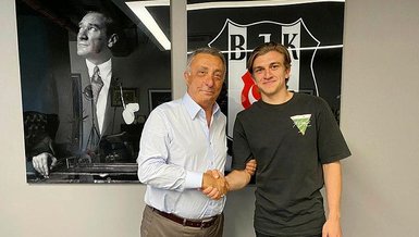 BEŞİKTAŞ HABERLER | Başkan Ahmet Nur Çebi Rangers’a transfer olan Rıdvan Yılmaz'a başarılar diledi!