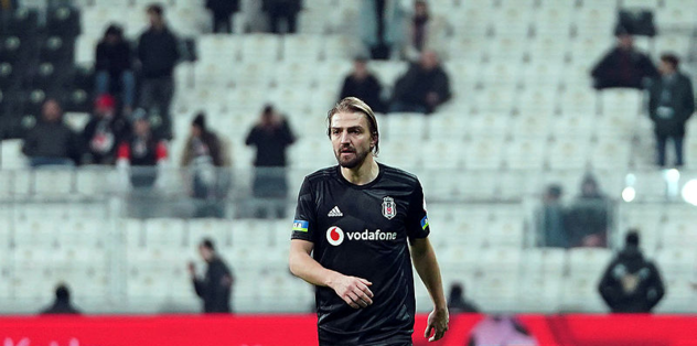 Besiktas Ta Caner Erkin Depremi Fenerbahce Son Dakika Besiktas Haberleri Fotomac