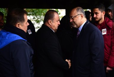 Galatasaray Teknik Direktörü Fatih Terim’in babası son yolculuğuna uğurlandı