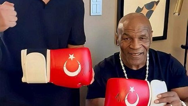Mike Tyson'dan A Milli Futbol Takımı'mıza büyük destek! Mike Tyson'dan A Milli Futbol Takımı'mıza büyük destek!