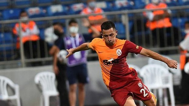 Galatasaray Lazio maçında Olimpiu Morutan'ın şutu direkte patladı! İşte o pozisyon (GS spor haberi)
