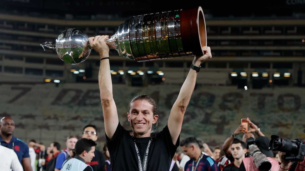 Luis, Monaco’yu tercih etti