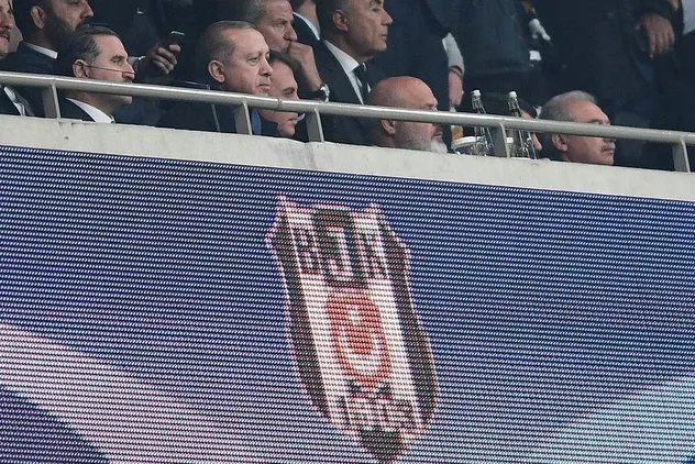 Cumhurbaşkanı Erdoğan, Cenk Tosun'un golüne böyle sevindi - 1