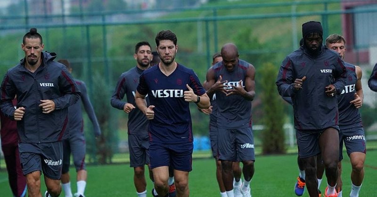 Trabzonspor Roma Maci Biletleri Satisa Cikti Fotomac