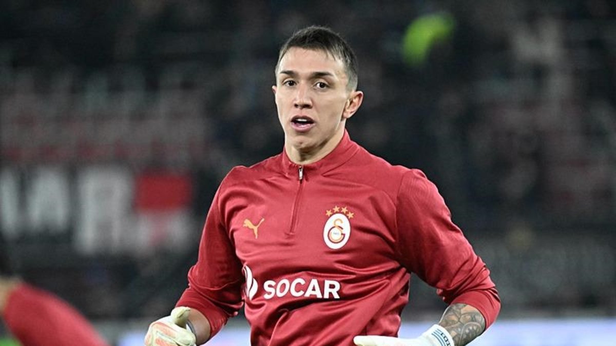 TRANSFER HABERLERİ | Galatasaray'da Fernando Muslera'nın yerine 1 numaralı aday belli oldu! TRANSFER HABERLERİ | Galatasaray'da Fernando Muslera'nın yerine 1 numaralı aday belli oldu!