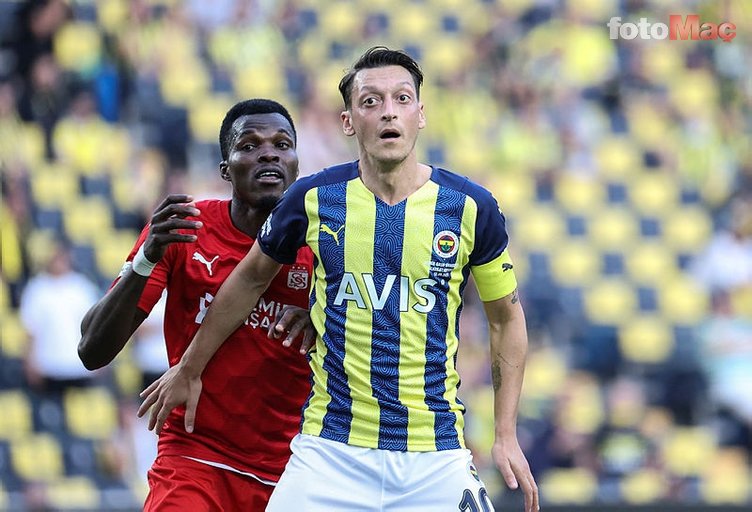 Son dakika Fenerbahçe haberi: Hakkı Yalçın: Mesut Özil geldiğinden beri uykulu