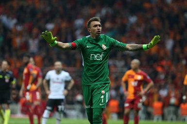 Galatasaray-Beşiktaş derbisinde Quaresma’ya şok tepki