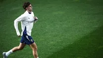 Felix Aslan’a koşuyor