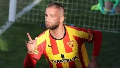 Trabzonspor'da Alpaslan Öztürk ısrarı!
