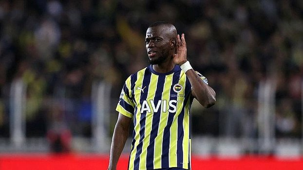 Gözler Kral’da