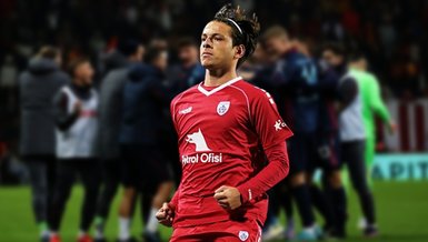 SPOR HABERİ - Trabzonspor yeni transferini KAP'a bildirdi! Enis Destan...