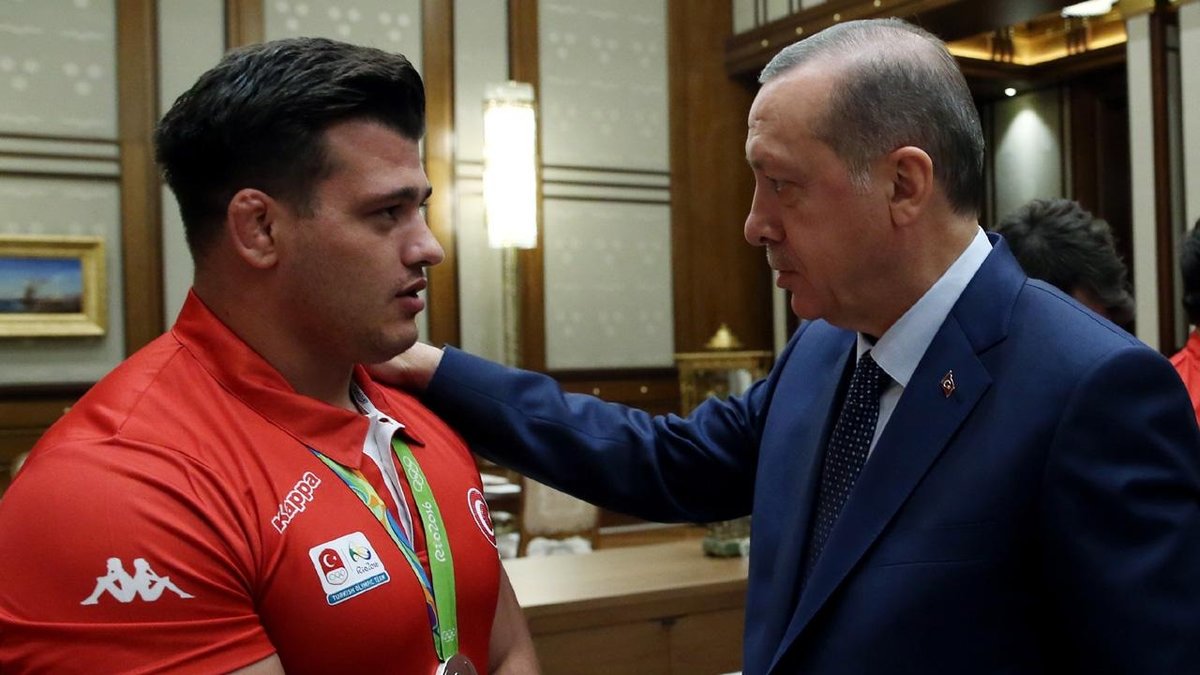 Başkan Erdoğan'dan Rıza Kayaalp'e tebrik telefonu!