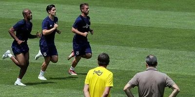 Fenerbahçe'de izin bitti, bugün yeniden topbaşı