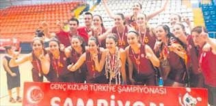 Gençler şampiyon