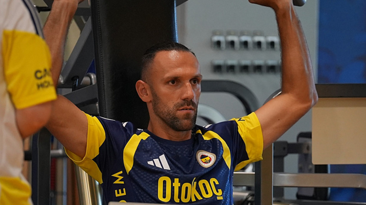 Fenerbahçe'nin yeni transferi Vedat Muriqi çalışmalara başladı