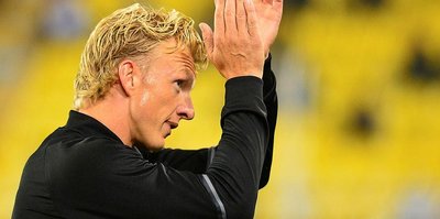 F.Bahçe transferde rotayı çizdi: Dirk Kuyt!