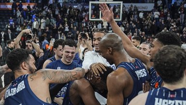 Anadolu Efes Kızılyıldız'a konuk oluyor