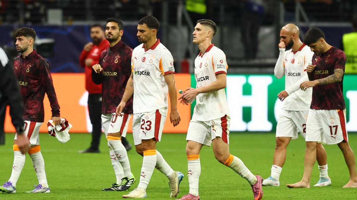 Galatasaray'da yıldız isme transferde Fulham kancası!