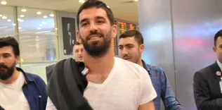Arda Turan Umre’ye gitti