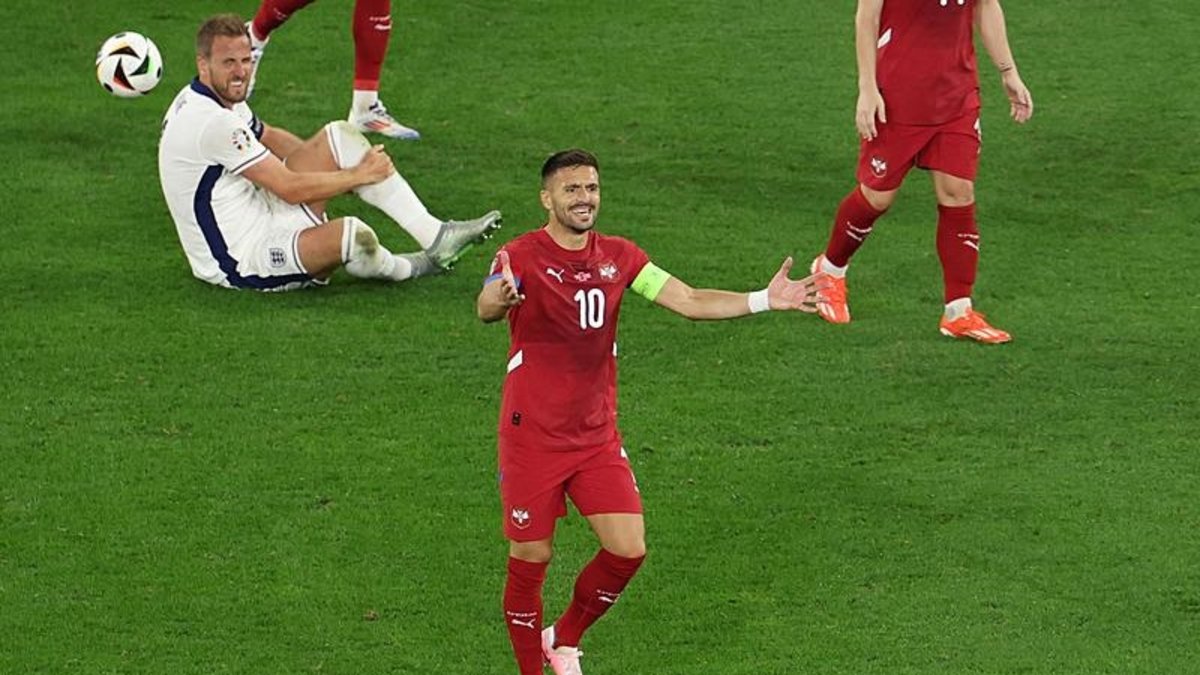 Dusan bıraktı