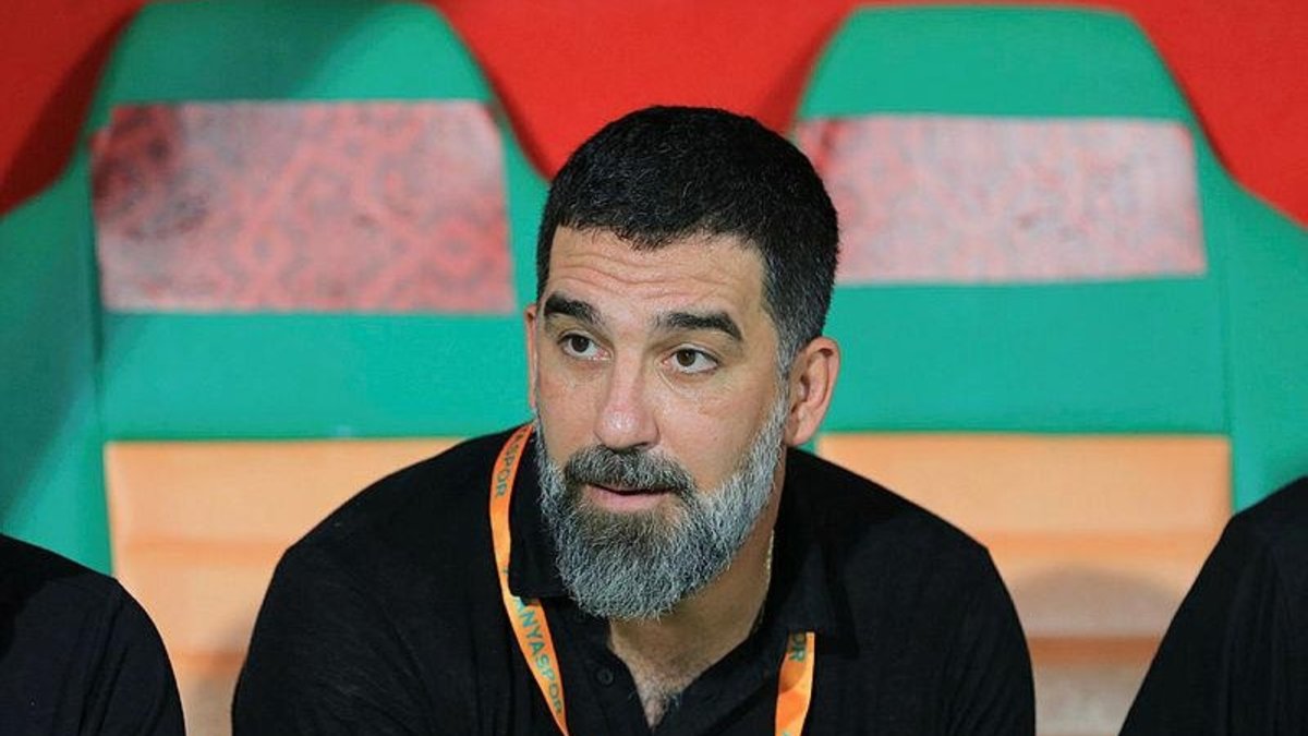 Arda Turan'dan Eyüpspor taraftarına çağrı!