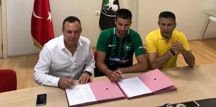 Şampiyondan kaleye takviye!