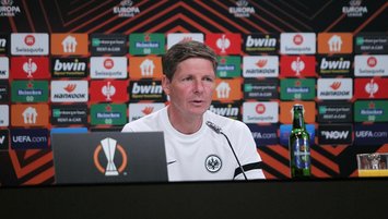 Frankfurt’un hocası cezalı