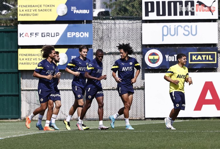 Fenerbahçe'de yeni transfer Ezgjan Alioski ilk antrenmanına çıktı