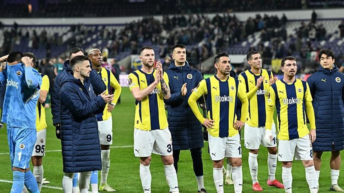 Fenerbahçe'nin kurası yurt dışında gündem oldu! Destansı bir intikam turu Fenerbahçe'nin kurası yurt dışında gündem oldu! Destansı bir intikam turu