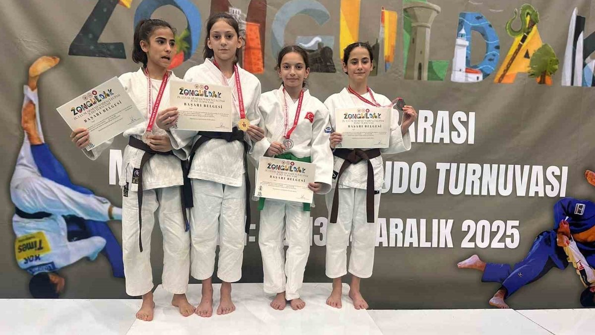 Düzceli judoculardan Uluslararası Madenci Kupası’nda büyük başarı!