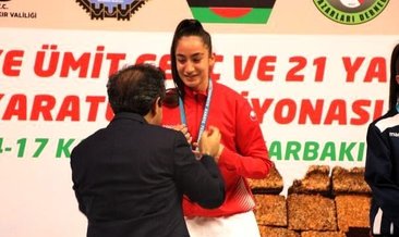 Türkiye Karate Şampiyonası'nda altın madalya ev sahibinin
