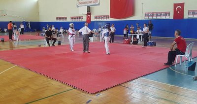 Bayraklı'nın sporcuları derecelerle döndü