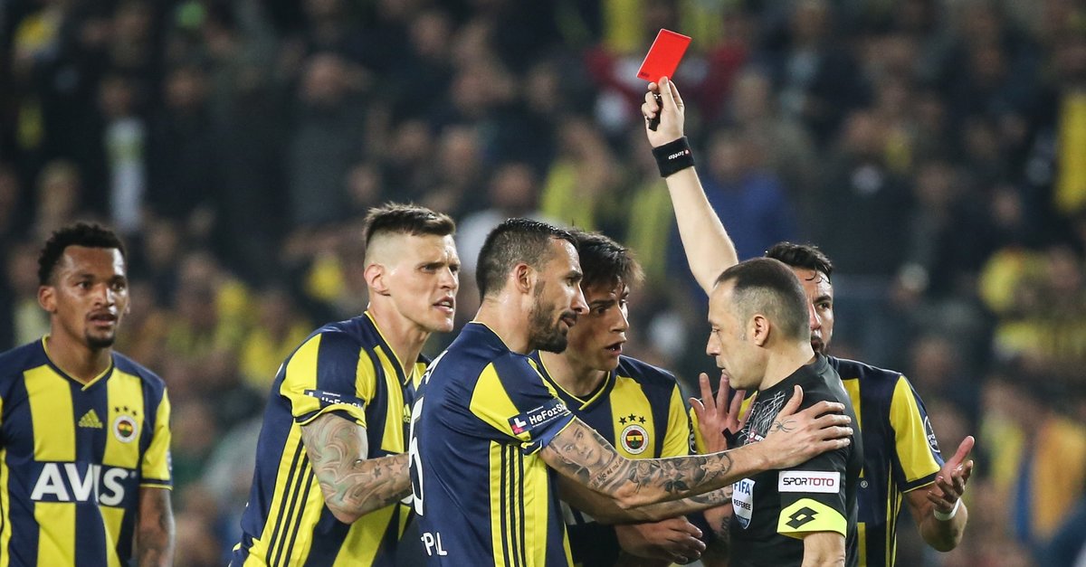 Cuneyt Cakir Trabzon U Yakti Son Dakika Fenerbahce Haberleri Fotograflari Fotomac