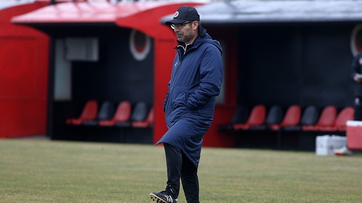 Natura Dünyası Gençlerbirliği'nde Metin Diyadin ile yollar ayrıldı!