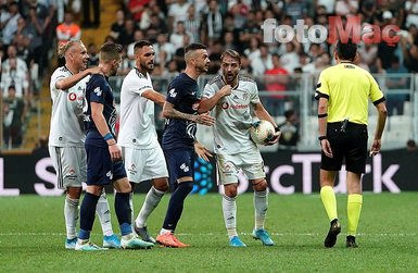 Avcı’dan flaş stoper kararı! İşte Beşiktaş’ın Başakşehir 11’i