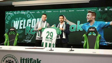 Robert Mak imzaladı!