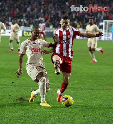 Galatasaray taraftarı Sivasspor maçı sonrası çıldırdı! Kulübün kapısından geçmesin