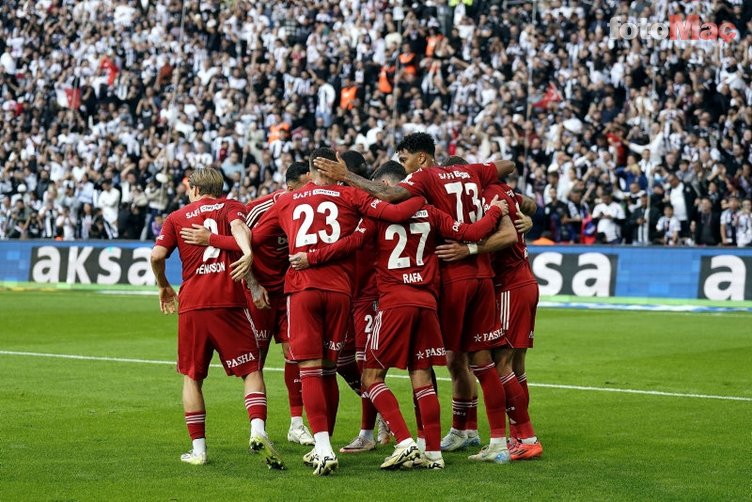 Süper Lig'de şampiyonluk oranları güncellendi! Galatasaray, Fenerbahçe, Beşiktaş ve Trabzonspor...