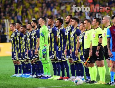 Adil Rami yeni gelmişti... Fenerbahçe’de beklenmedik karar!