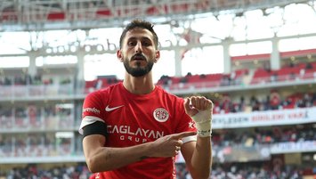 Antalyaspor'dan açıklama: Sözleşmesini feshedeceğiz!