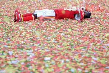 Super Bowl’da şampiyon müthiş maç sonunda belli oldu!