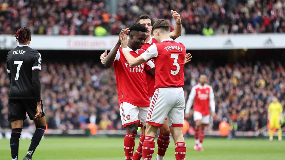 FENERBAHÇE TRANSFER HABERLERİ | Arsenal'in yıldızı ile taraftarların gönlü alınacak!