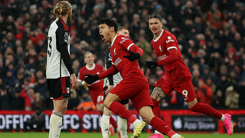 Liverpool geriden gelerek kazandı!