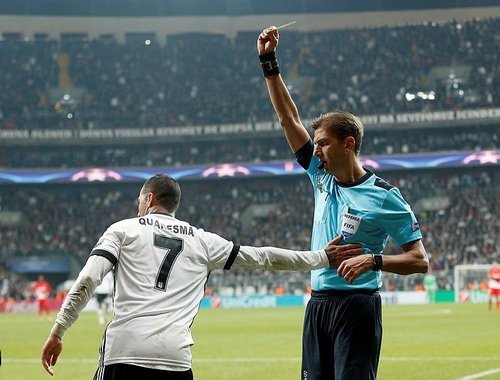 Raggi çılgına döndü, Quaresma'ın üzerine yürüdü