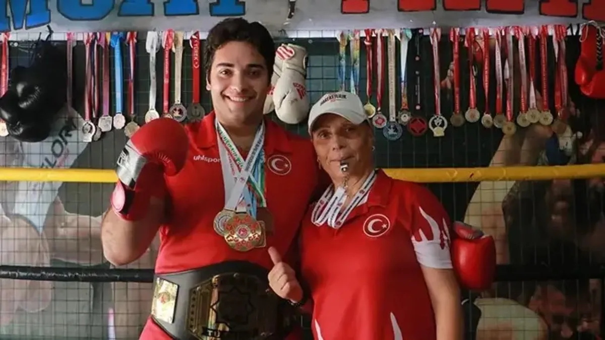 Kick boks antrenörü anne, oğlunu Avrupa Şampiyonası'na hazırlıyor