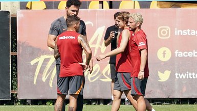 Galatasaray'da yeni transferler Mertens ve Torreira ilk idmanlarına çıktı