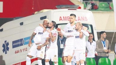 Fernandes 7 gole ulaştı