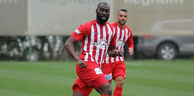 Antalyaspor, Rize'yi 3 golle geçti