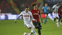 Ömür mest etti