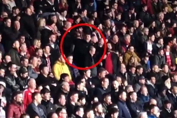 Dünyanın gözü önünde Åok! Sala'yla dalga geçtiler...